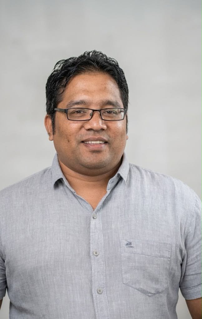 W P Mendis, Managing Director